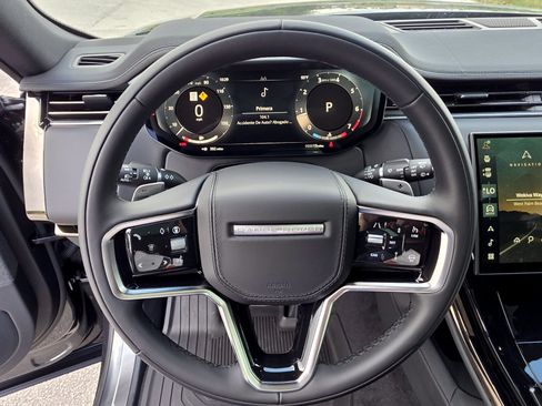 New 2026 Land Rover Range Rover Sport Dynamic SE AWD/4WD image 16
