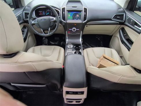 Used 2020 Ford Edge Titanium image 29