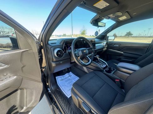 Used 2023 Chevrolet Colorado LT image 20