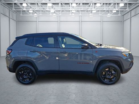 Certified 2023 Jeep Compass Trailhawk w/ Trailhawk Elite Group image 6