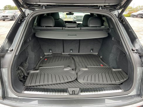 Certified 2025 Audi SQ5 Premium Plus w/ Premium Plus Package AWD/4WD image 18