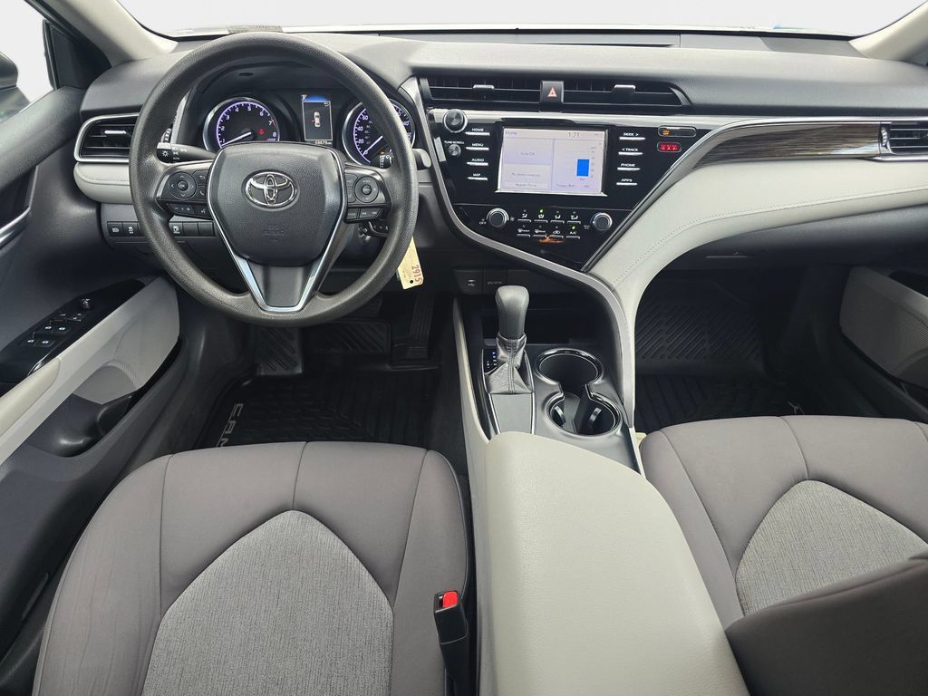 Used 2019 Toyota Camry LE FWD image 10