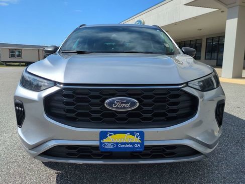 Used 2024 Ford Escape ST-Line image 9