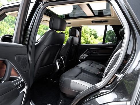 Used 2024 Land Rover Range Rover SE AWD/4WD image 49