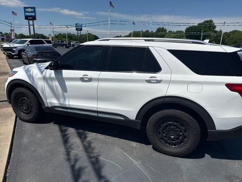 Used 2022 Ford Explorer Platinum w/ Equipment Group 601A AWD/4WD image 5