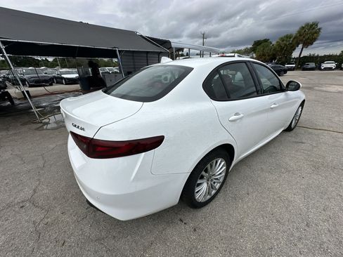 Used 2022 Alfa Romeo Giulia Sprint image 22