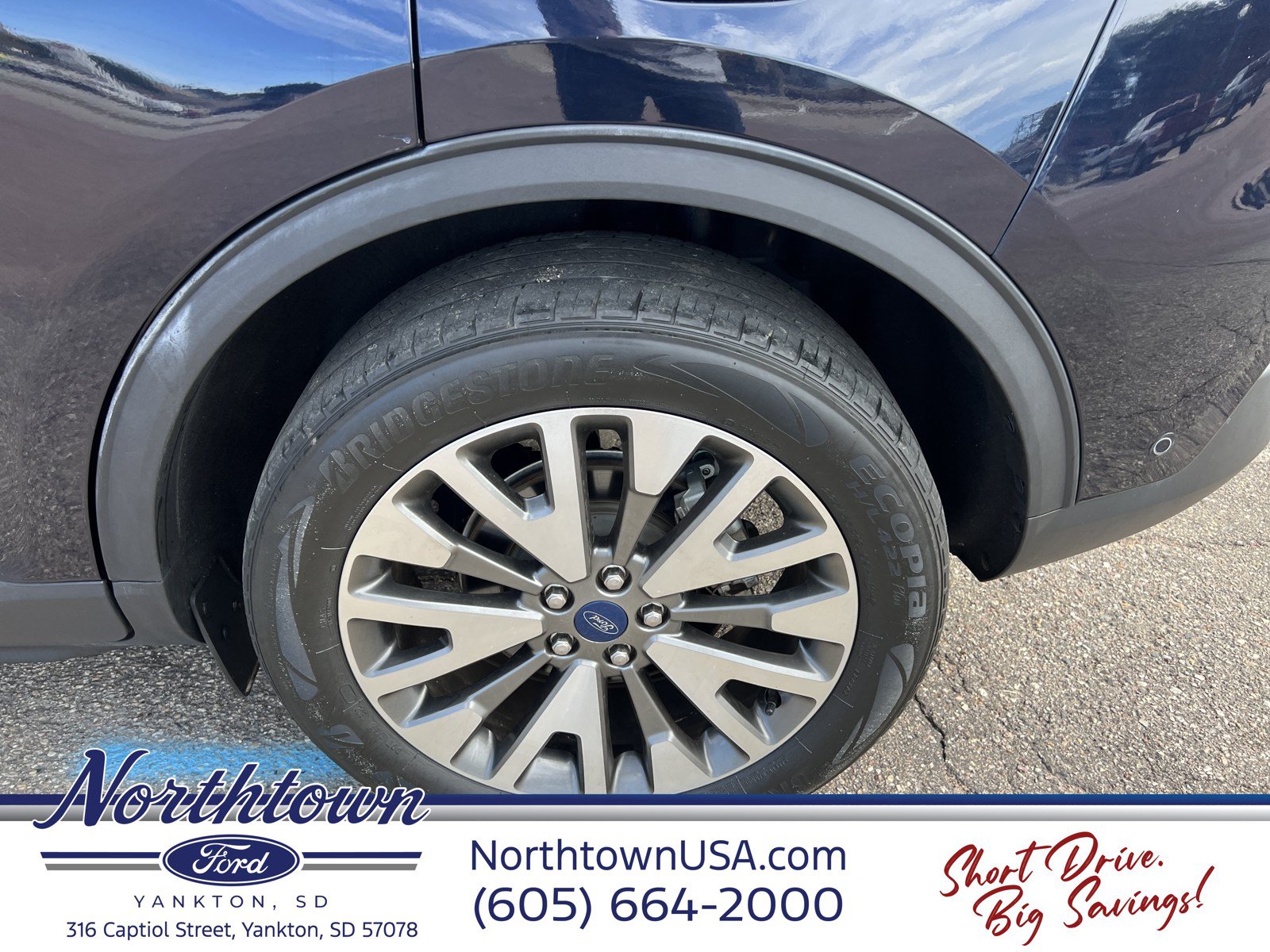 Used 2021 Ford Escape Titanium w/ Class II Trailer Tow Package AWD/4WD image 15