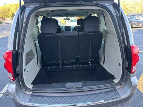 Used 2014 Dodge Grand Caravan American Value Package image 22