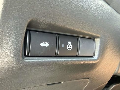 New 2026 Nissan Sentra SV w/ SV Convenience Package FWD image 19