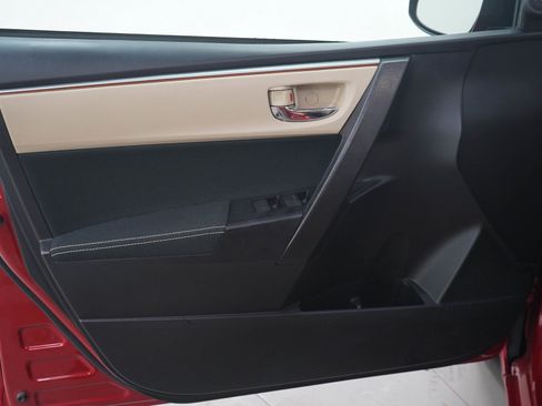 Used 2016 Toyota Corolla LE w/ Body Protection Package #1 FWD image 18