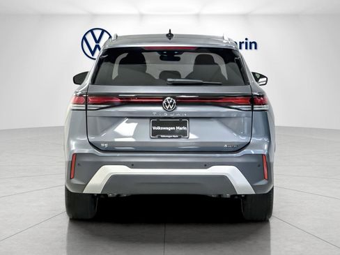 New 2026 Volkswagen Tiguan SE image 4