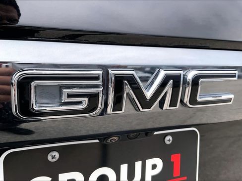 Used 2023 GMC Yukon Denali Ultimate image 28