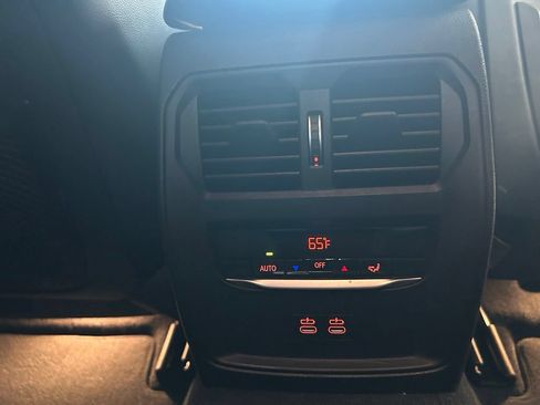 Used 2021 BMW 430i Coupe w/ M Sport Package RWD image 30