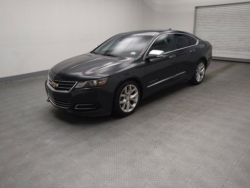 Used 2015 Chevrolet Impala LTZ FWD image 2