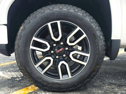 New 2026 GMC Sierra 1500 AT4 w/ AT4 Premium Package image 11