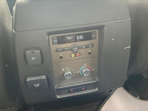 Used 2014 Lincoln Navigator 2WD image 32