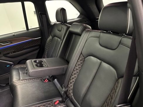 Used 2022 Jeep Grand Cherokee Summit w/ Adv Protech Group IV AWD/4WD image 23
