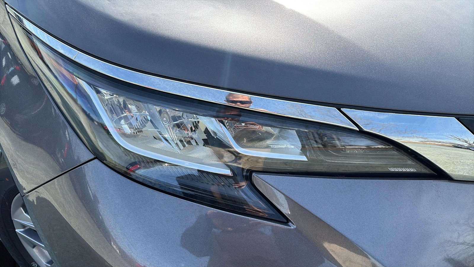 Used 2021 Toyota Sienna XLE AWD/4WD image 30