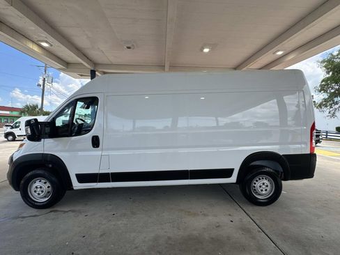 Used 2023 RAM ProMaster 2500 FWD image 4