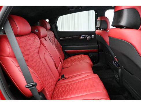 Used 2025 Genesis GV80 3.5T e-SC AWD/4WD image 18