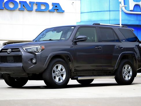 Used 2021 Toyota 4Runner SR5 RWD image 1