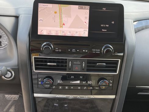 Used 2023 Nissan Armada Platinum w/ Captain's Chairs Package image 23