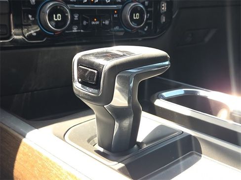 Used 2024 Chevrolet Silverado 1500 High Country w/ Technology Package image 23