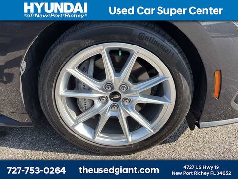 Used 2024 Ford Mustang GT Premium image 6