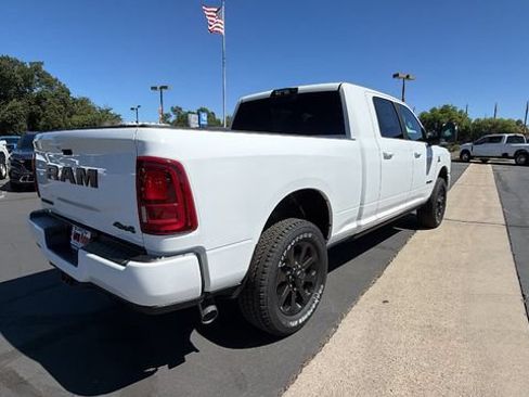 New 2026 RAM 2500 Laramie AWD/4WD image 4