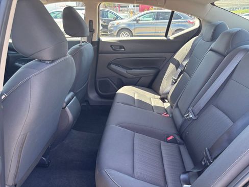 Used 2025 Nissan Altima 2.5 SV FWD image 21