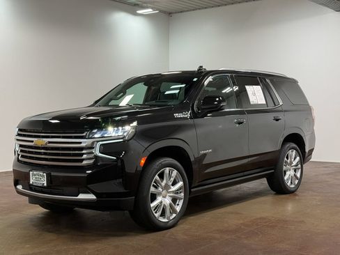 Used 2023 Chevrolet Tahoe High Country AWD/4WD image 7