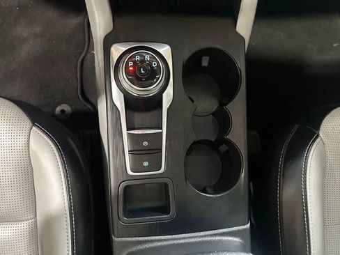 Used 2023 Ford Escape Platinum FWD image 11