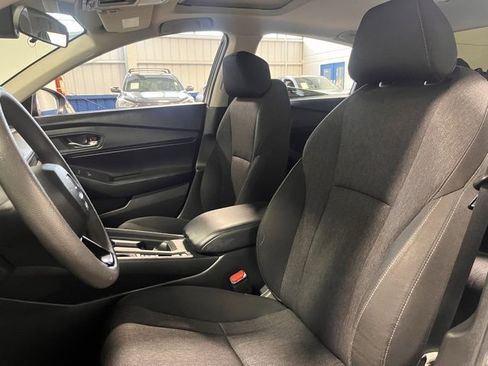 Used 2023 Honda Accord EX image 22