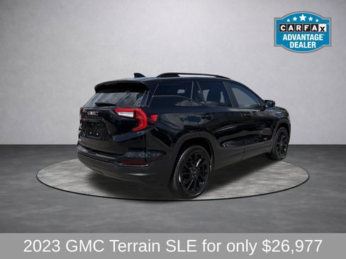 Used 2023 GMC Terrain SLE w/ Driver Convenience Package AWD/4WD image 3