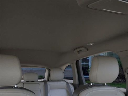 New 2025 Lincoln Nautilus Premier w/ Jet Appearance Package image 22