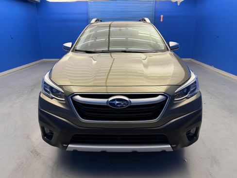 Used 2021 Subaru Outback Touring w/ Popular Package #2 AWD/4WD image 3