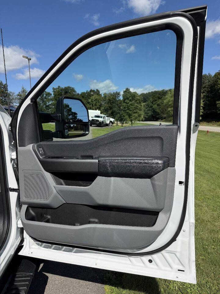 Used 2026 Ford F350 XLT AWD/4WD image 32