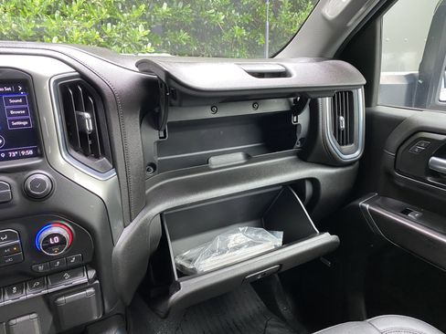 Used 2022 Chevrolet Silverado 2500 LTZ w/ LTZ Premium Package AWD/4WD image 32