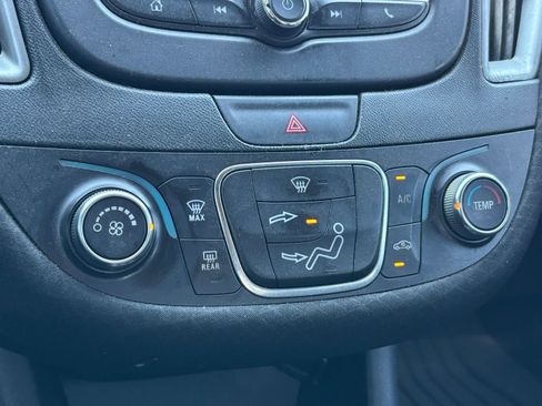 Used 2017 Chevrolet Malibu LS image 4