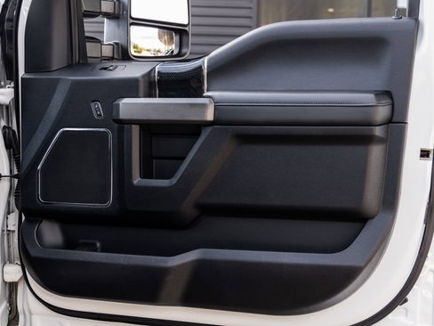 Used 2020 Ford F250 Platinum w/ FX4 Off-Road Package image 39