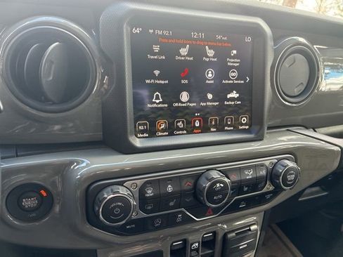 Used 2023 Jeep Gladiator Sport image 32