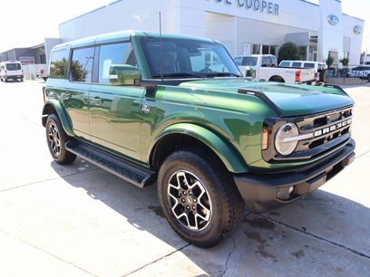 New 2025 Ford Bronco Outer Banks
