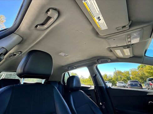 Used 2022 Chevrolet Trax LT image 18