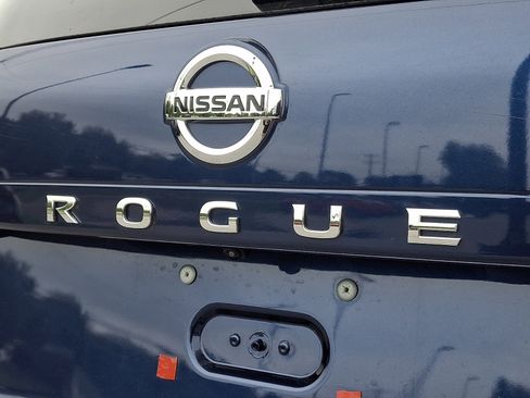 Used 2021 Nissan Rogue SL w/ Premium Package AWD/4WD image 29