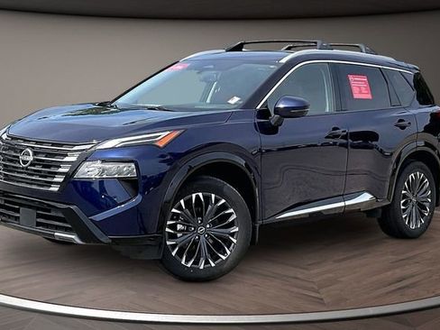 Certified 2025 Nissan Rogue Platinum w/ Platinum Premium Package AWD/4WD image 1