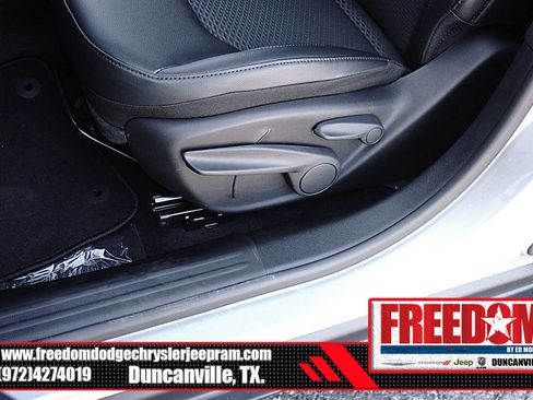 New 2026 Jeep Compass Latitude AWD/4WD image 37