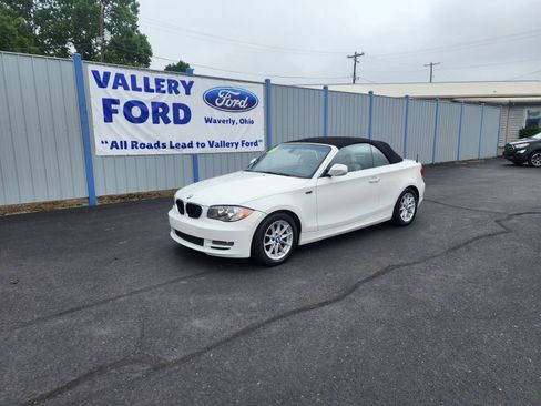 Used 2010 BMW 128i Convertible RWD image 1