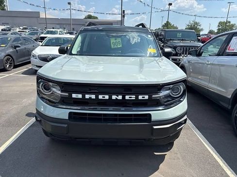 Used 2023 Ford Bronco Sport Outer Banks AWD/4WD image 2