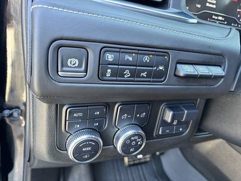 Used 2024 GMC Yukon Denali Ultimate w/ LPO, Floor Liner Package image 33