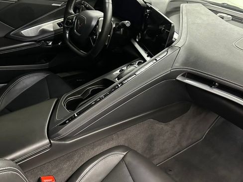 Used 2024 Chevrolet Corvette Stingray Coupe w/ Z51 Performance Package RWD image 33